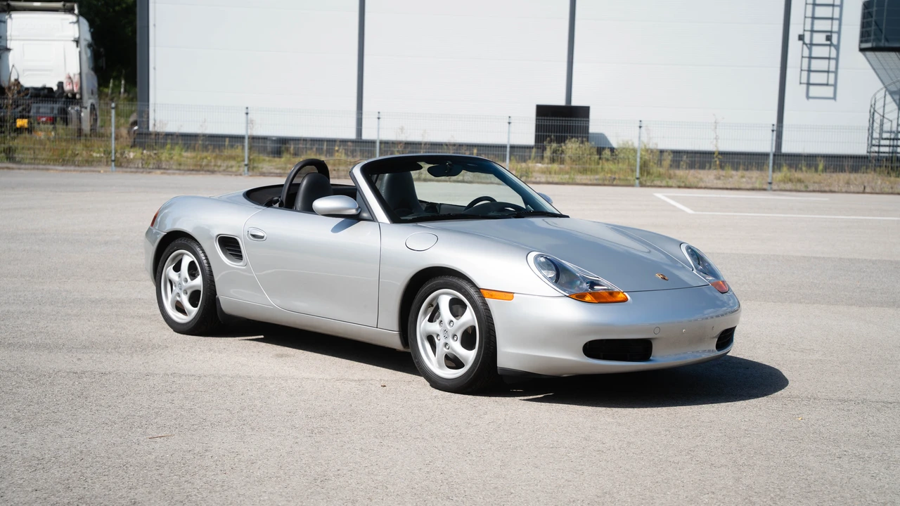 1998 Porsche 986 Boxster - Image 11 of 31