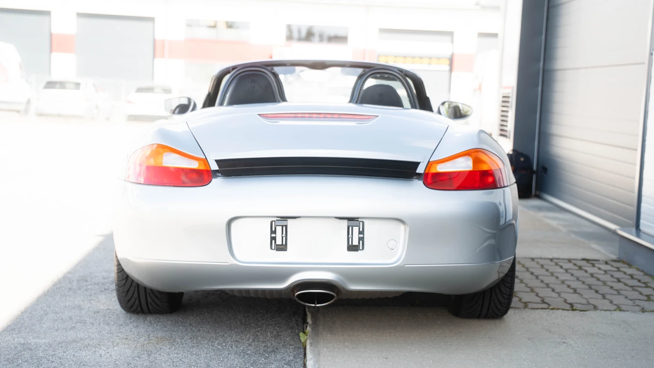 1998 Porsche 986 Boxster - Image 15 of 31