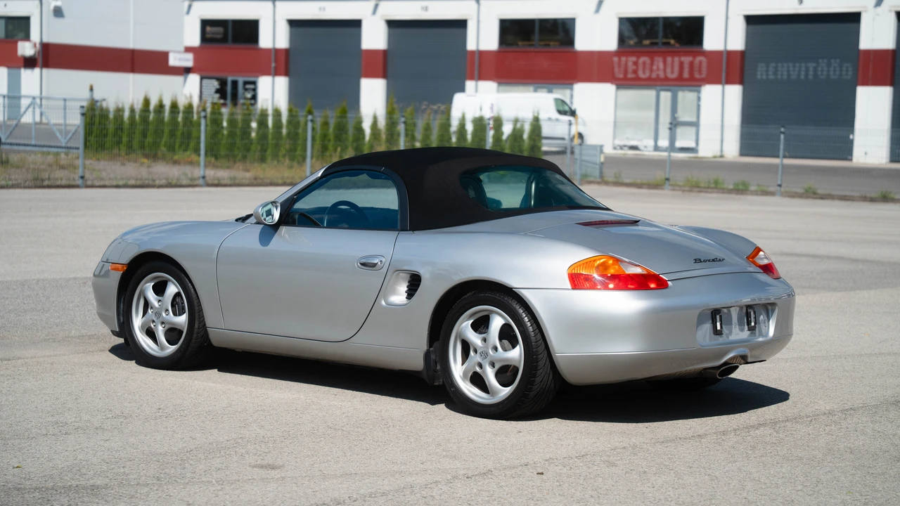 1998 Porsche 986 Boxster - Image 17 of 31