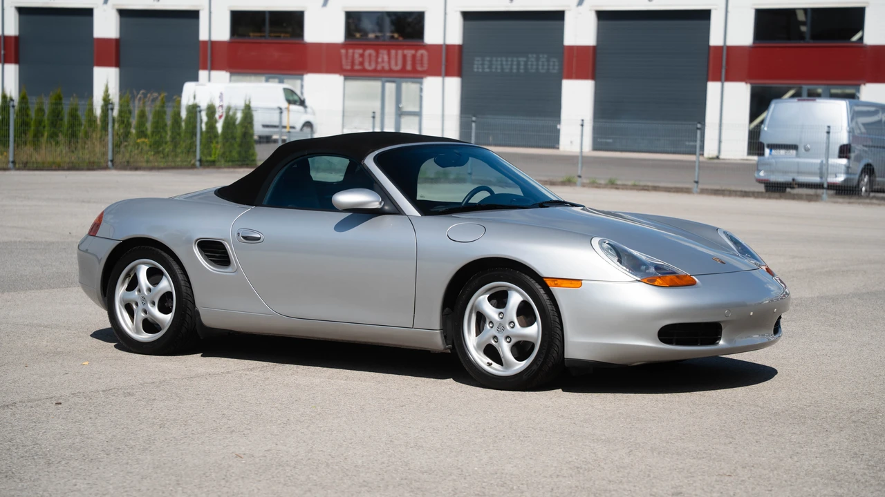 1998 Porsche 986 Boxster - Image 18 of 31