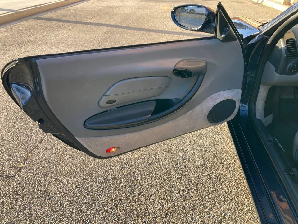 1999 Porsche 986 Boxster - Image 12 of 24