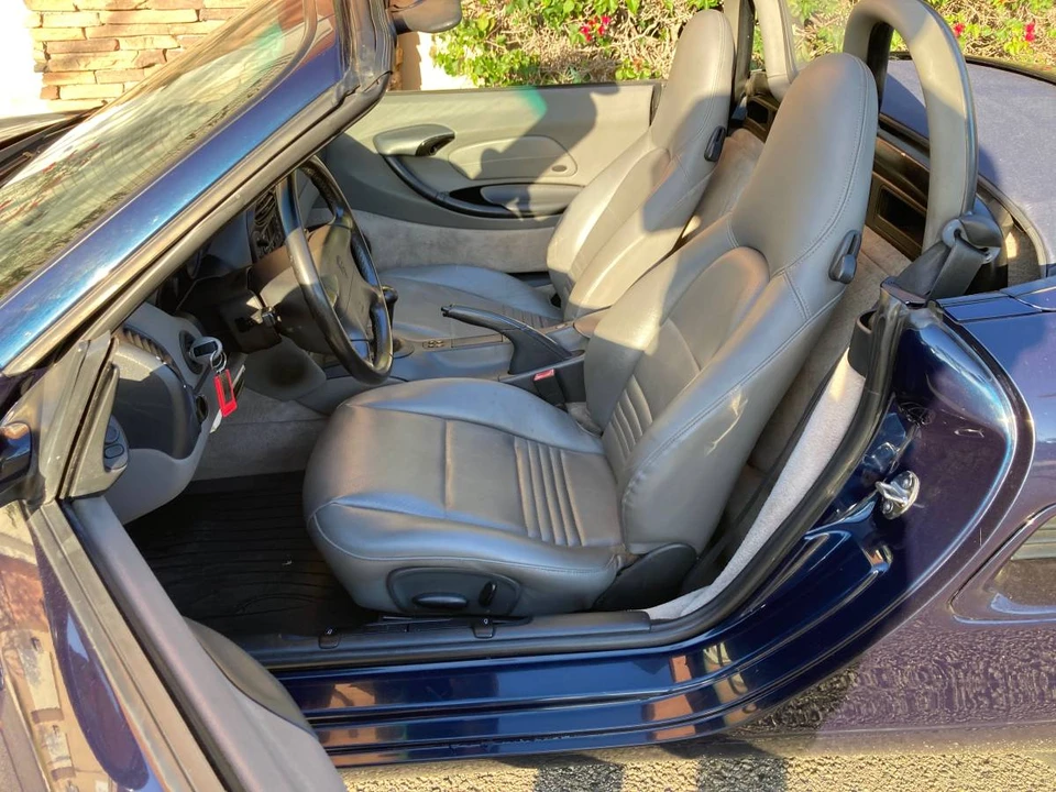 1999 Porsche 986 Boxster - Image 10 of 24