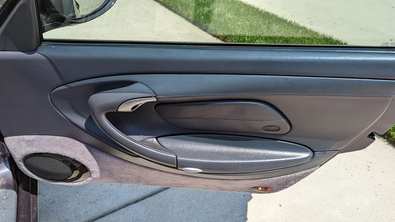 1999 Porsche 996 Carrera - Image 29 of 31