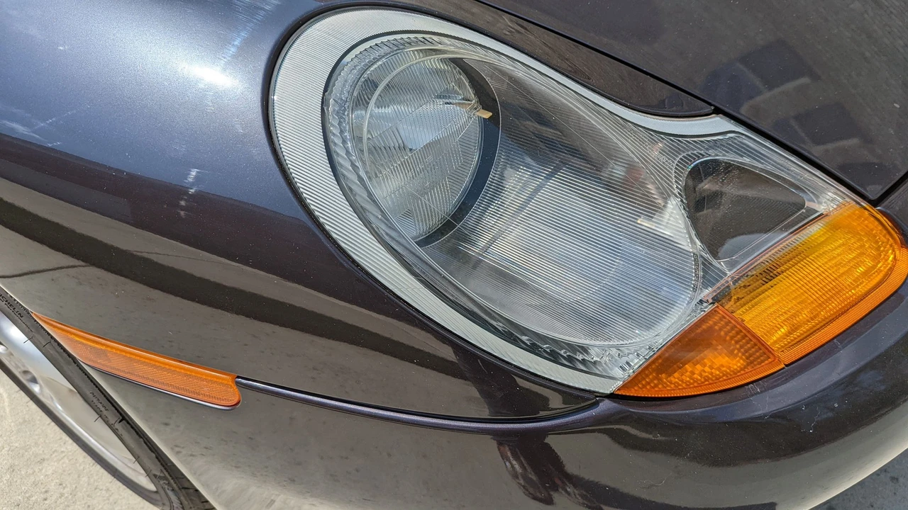 1999 Porsche 996 Carrera - Image 21 of 31