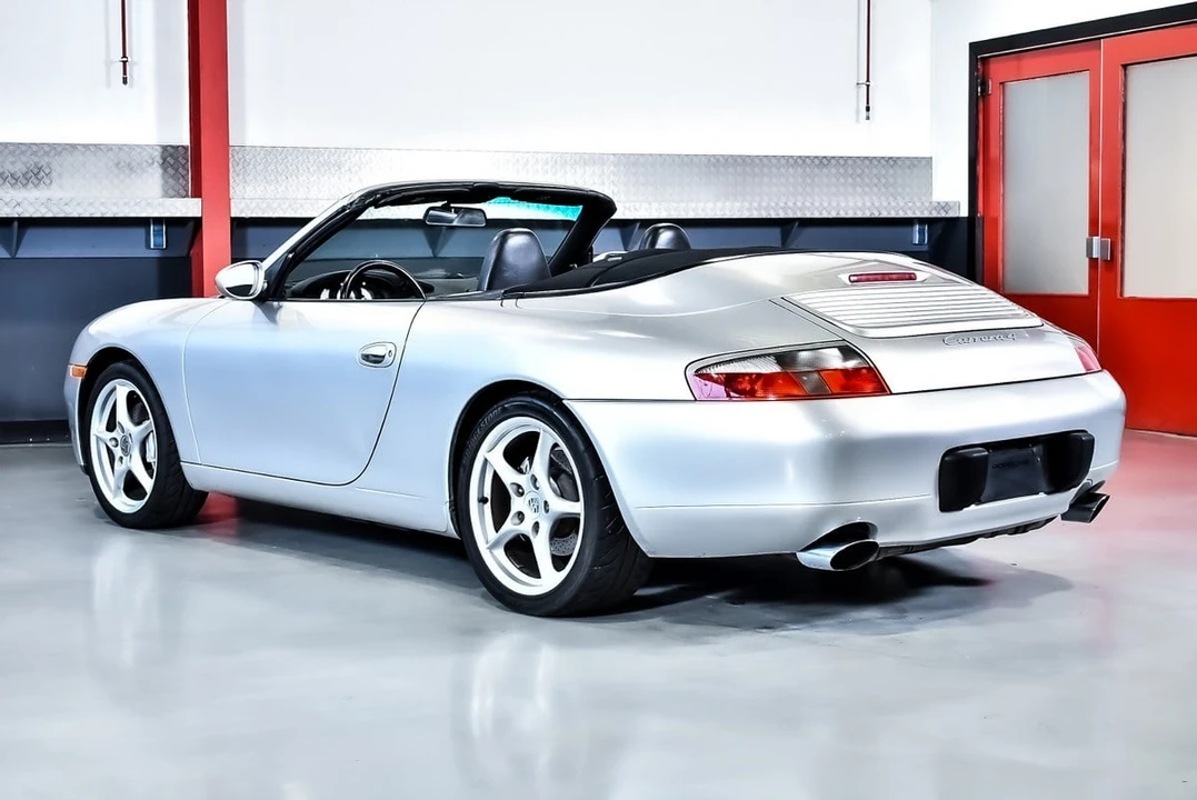 1999 Porsche 996 Carrera 4 - Image 19 of 30