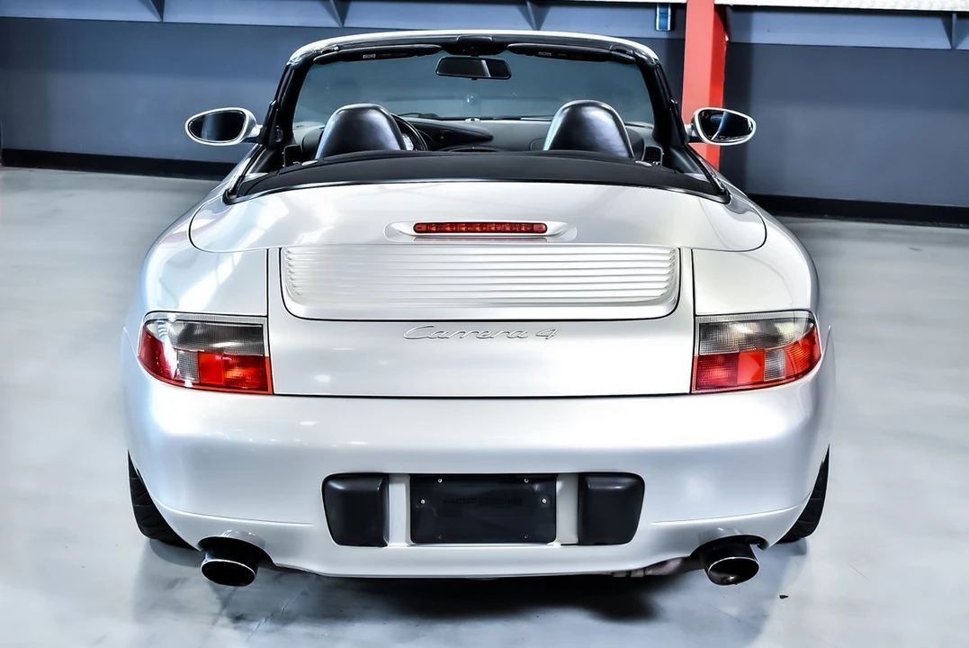 1999 Porsche 996 Carrera 4 - Image 15 of 30