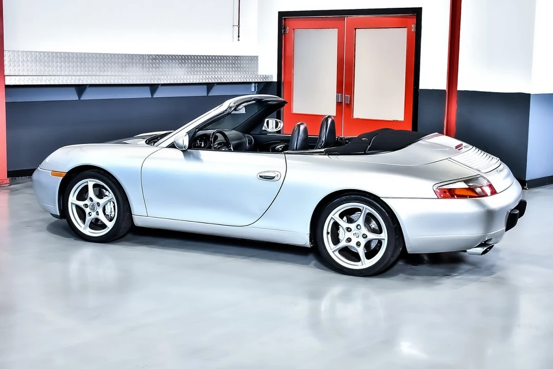 1999 Porsche 996 Carrera 4 - Image 20 of 30