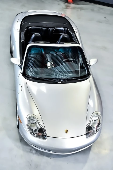 1999 Porsche 996 Carrera 4 - Image 13 of 30
