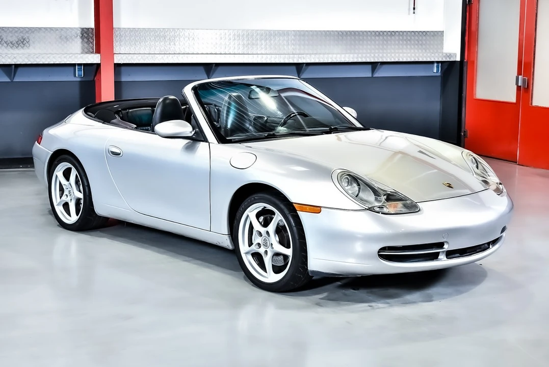 1999 Porsche 996 Carrera 4 - Image 6 of 30