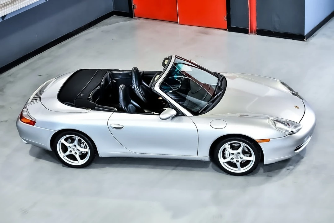 1999 Porsche 996 Carrera 4 - Image 14 of 30