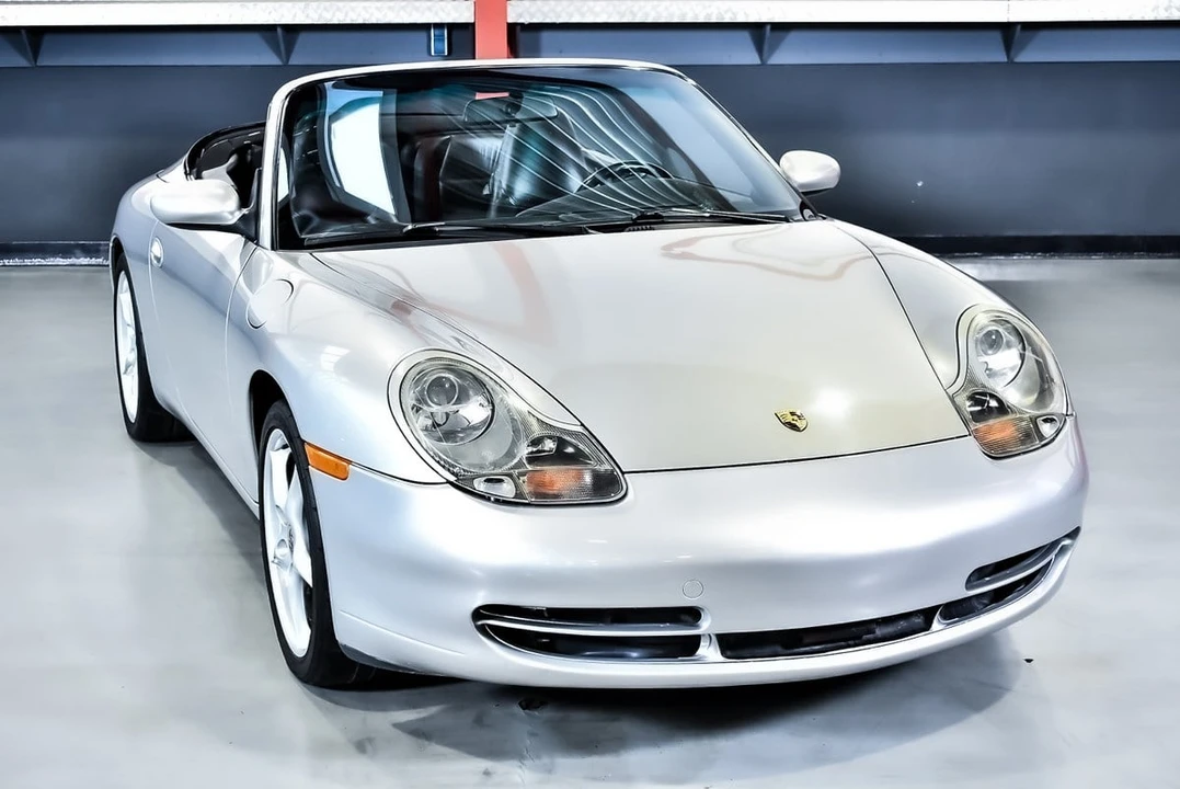 1999 Porsche 996 Carrera 4 - Image 4 of 30