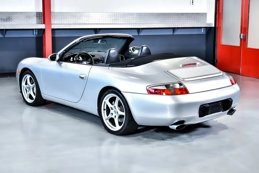 1999 Porsche 996 Carrera 4 - Image 18 of 30