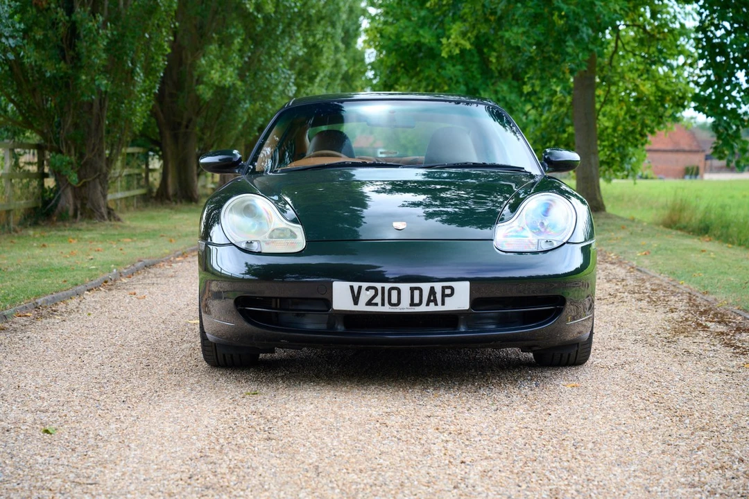 1999 Porsche 996 Carrera 4 - Image 9 of 30