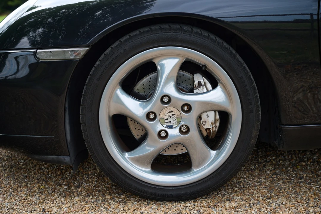 1999 Porsche 996 Carrera 4 - Image 19 of 30