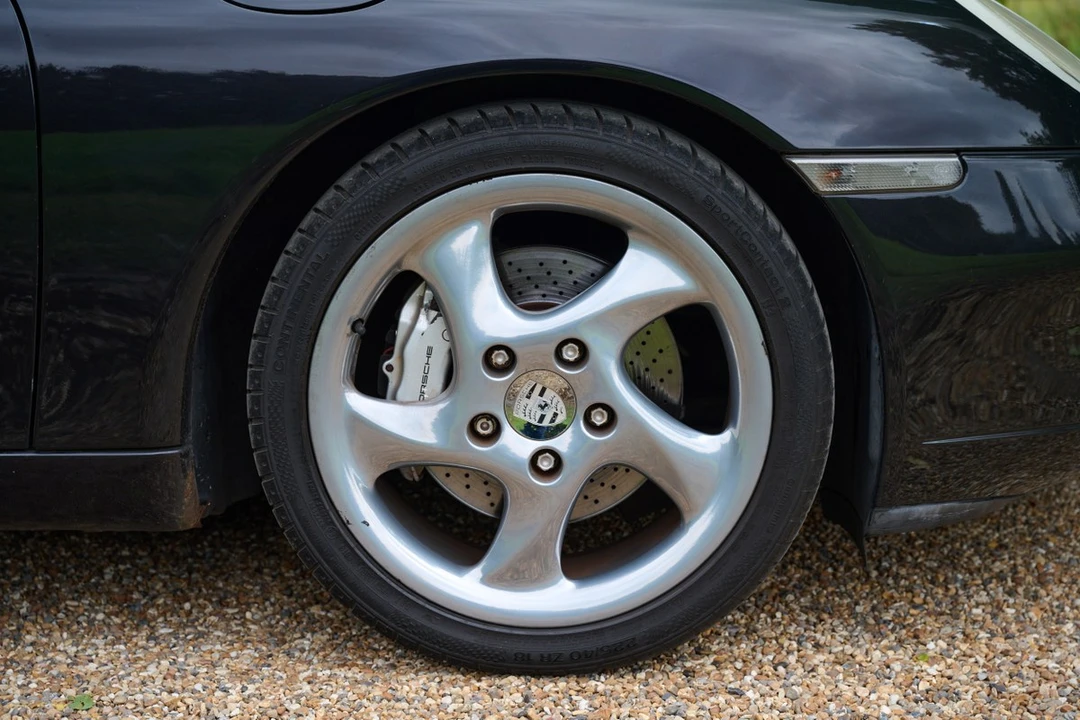 1999 Porsche 996 Carrera 4 - Image 18 of 30