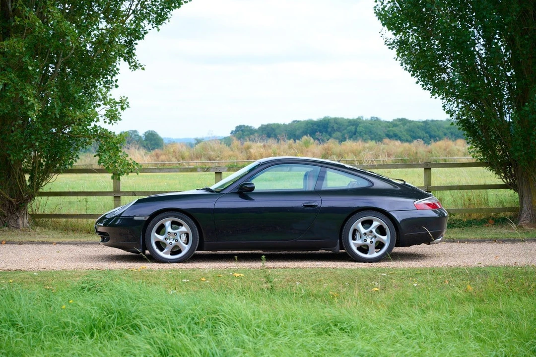 1999 Porsche 996 Carrera 4 - Image 11 of 30