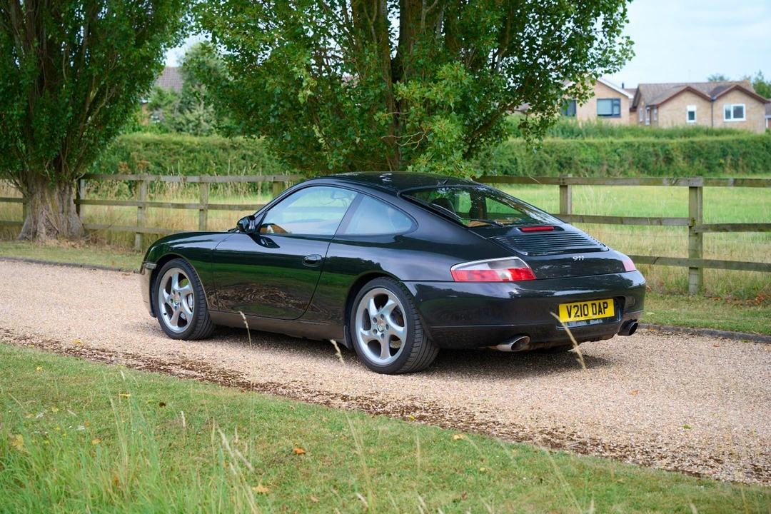 1999 Porsche 996 Carrera 4 - Image 12 of 30