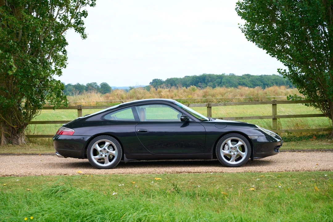 1999 Porsche 996 Carrera 4 - Image 16 of 30