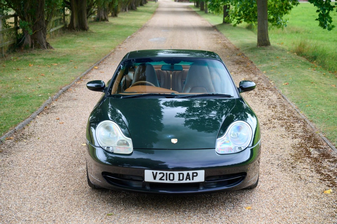 1999 Porsche 996 Carrera 4 - Image 10 of 30