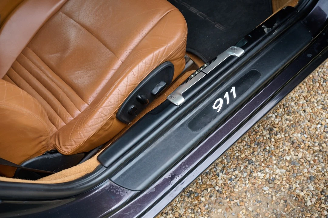 1999 Porsche 996 Carrera 4 - Image 23 of 30
