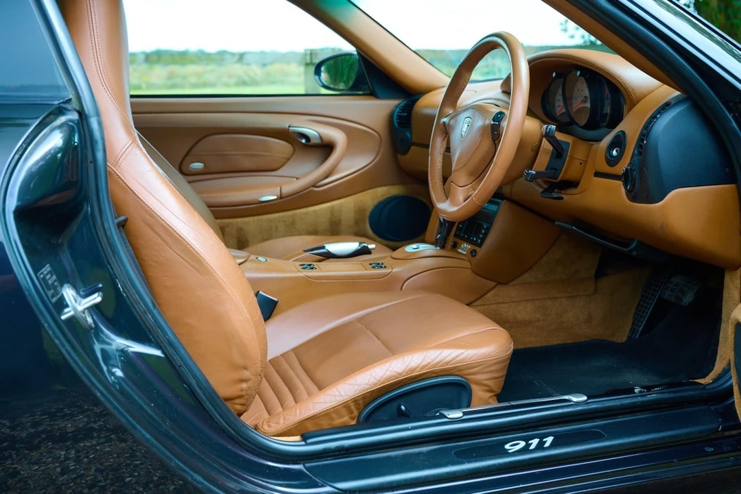 1999 Porsche 996 Carrera 4 - Image 21 of 30