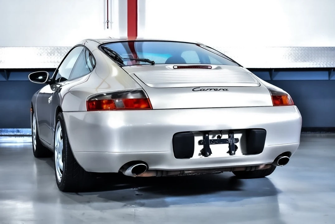 1999 Porsche 996 Carrera - Image 20 of 31
