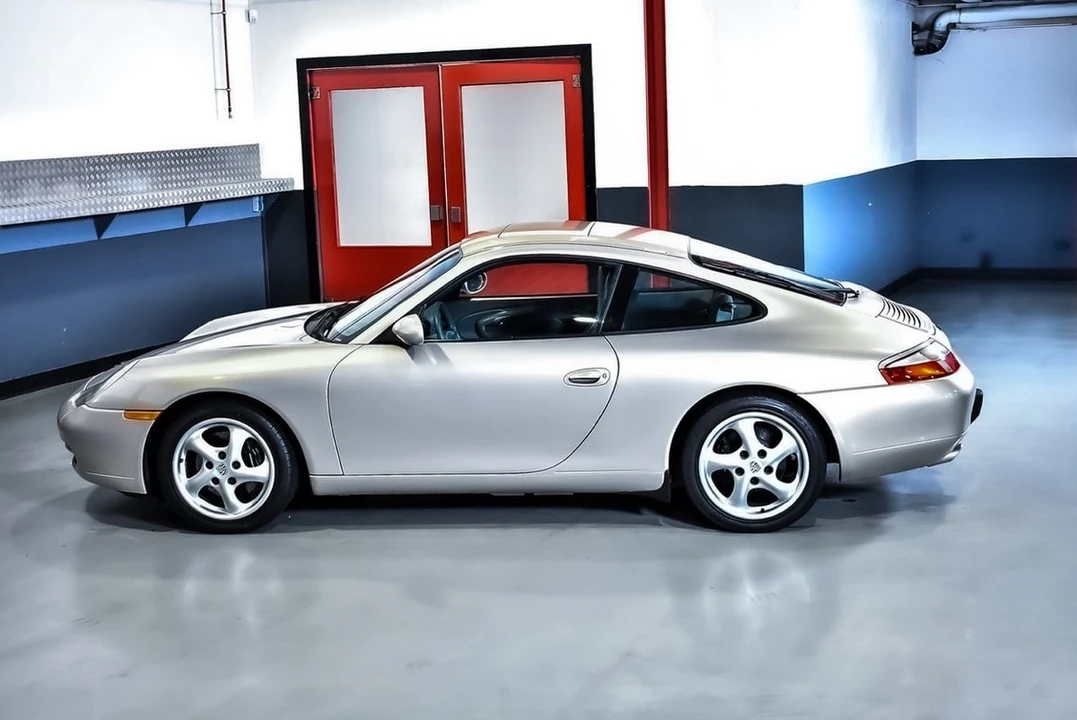 1999 Porsche 996 Carrera - Image 24 of 31