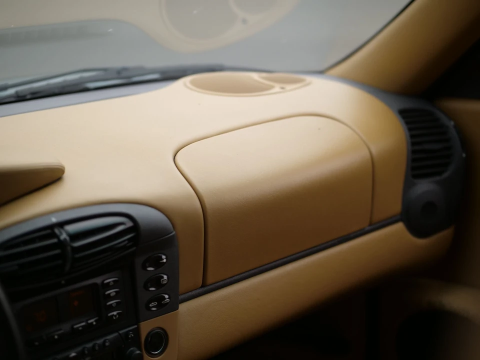 1999 Porsche 996 Carrera - Image 14 of 31