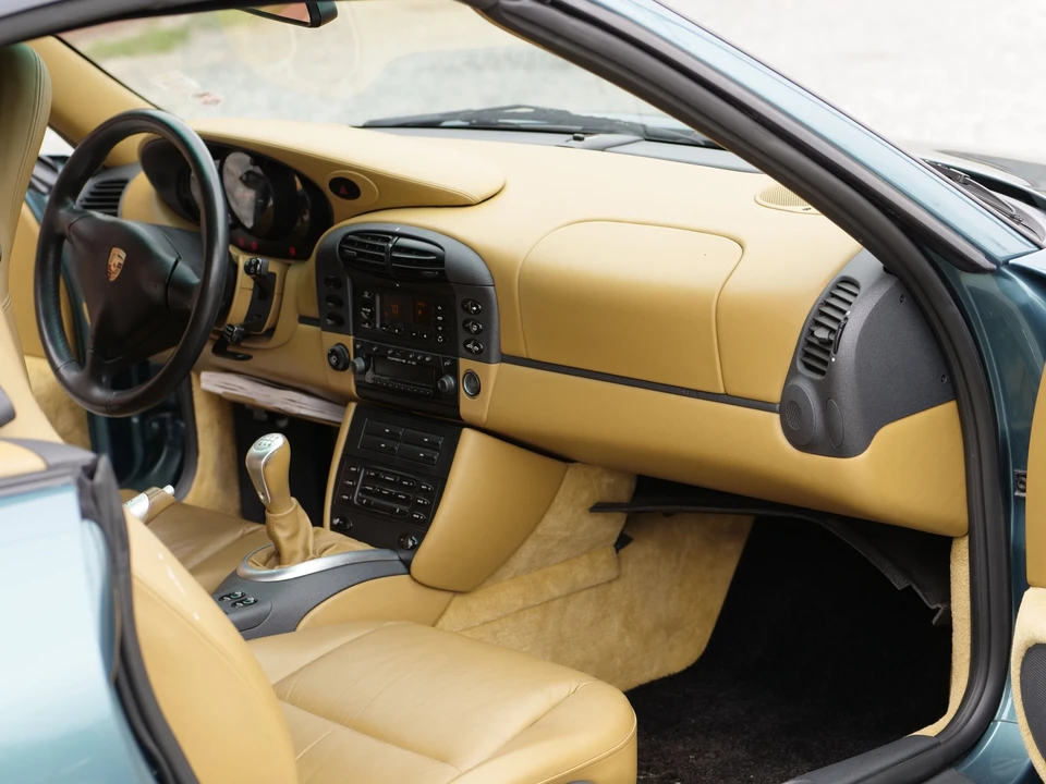 1999 Porsche 996 Carrera - Image 18 of 31