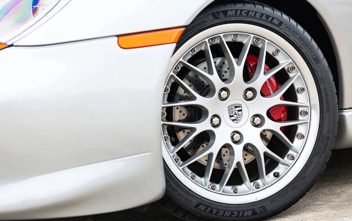 1999 Porsche 996 Carrera - Image 10 of 11