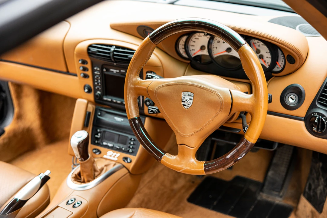 1999 Porsche 996 Carrera 4 - Image 18 of 21