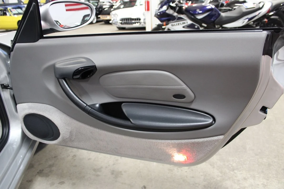 1999 Porsche 986 Boxster - Image 28 of 31