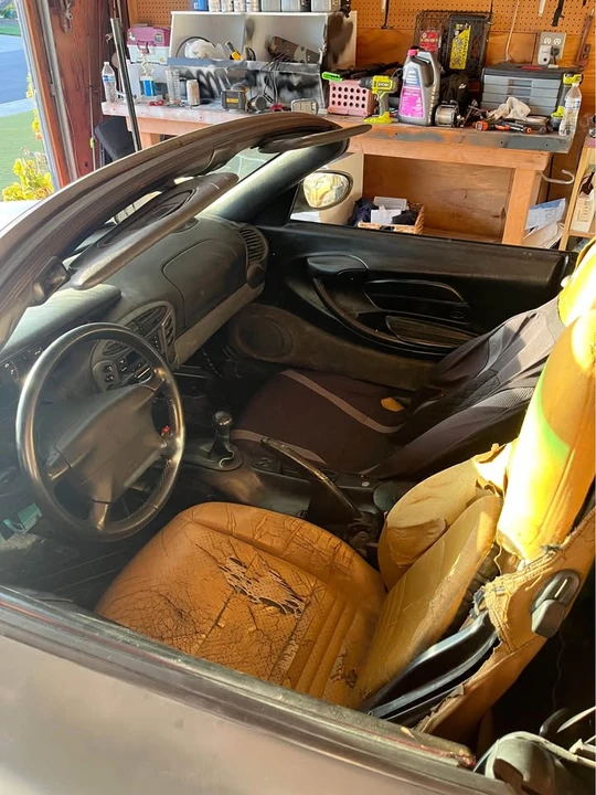 1999 Porsche 986 Boxster - Image 4 of 10