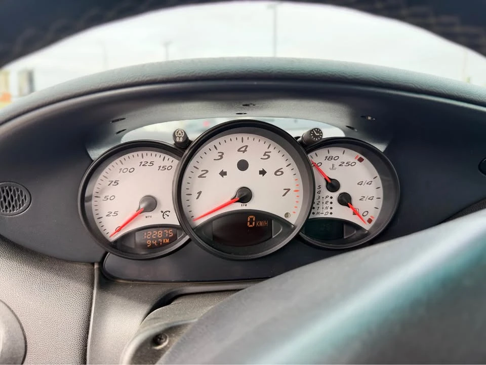 1999 Porsche 986 Boxster - Image 8 of 15