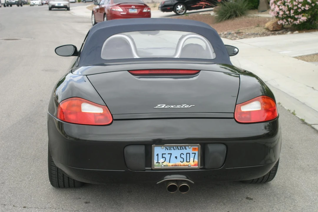 1999 Porsche 986 Boxster - Image 17 of 31