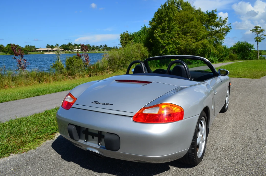 1999 Porsche 986 Boxster - Image 14 of 31