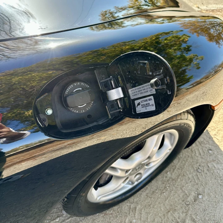 1999 Porsche 986 Boxster - Image 25 of 31