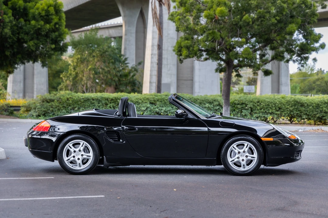 1999 Porsche 986 Boxster - Image 28 of 31