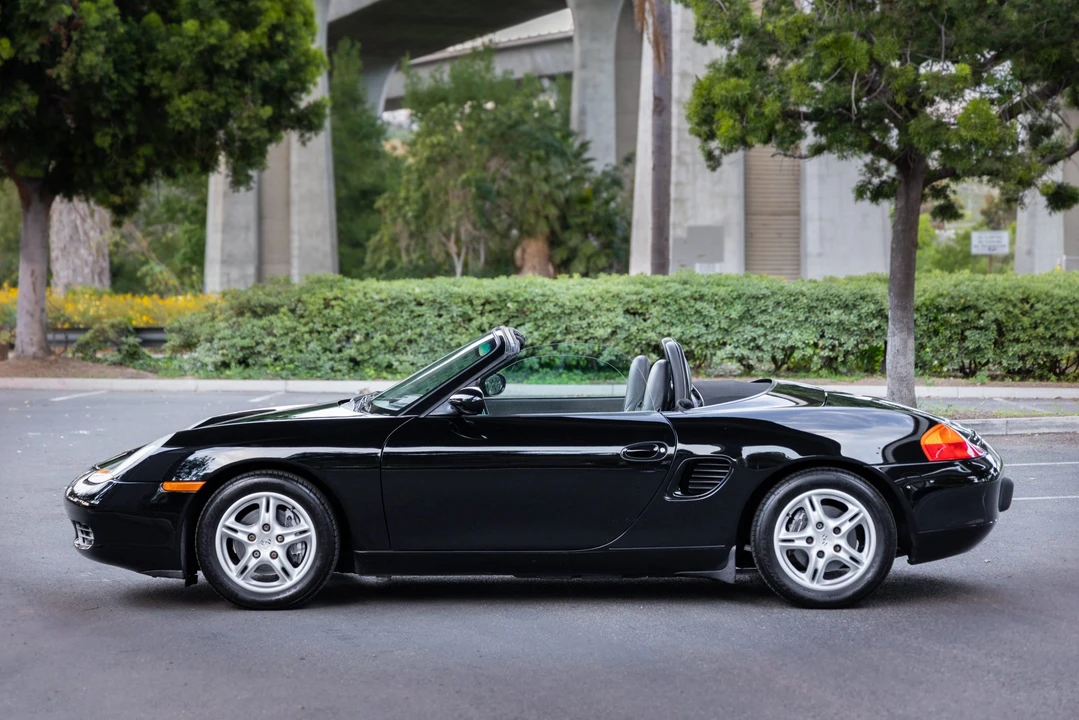 1999 Porsche 986 Boxster - Image 15 of 31