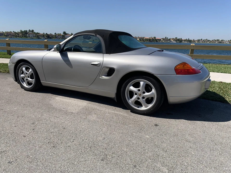 1999 Porsche 986 Boxster - Image 17 of 31