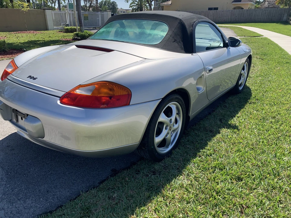1999 Porsche 986 Boxster - Image 14 of 31