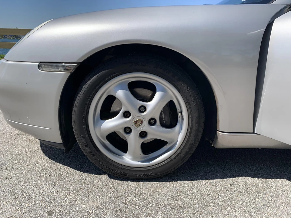 1999 Porsche 986 Boxster - Image 28 of 31
