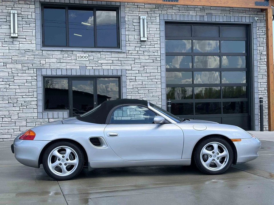 1999 Porsche 986 Boxster - Image 13 of 31