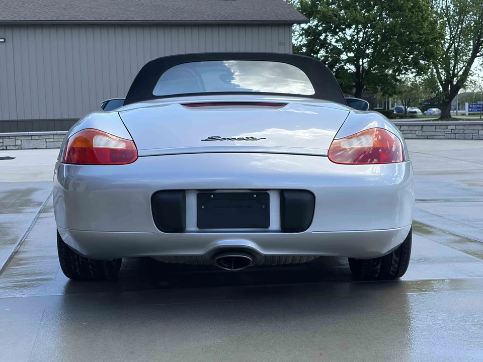 1999 Porsche 986 Boxster - Image 15 of 31