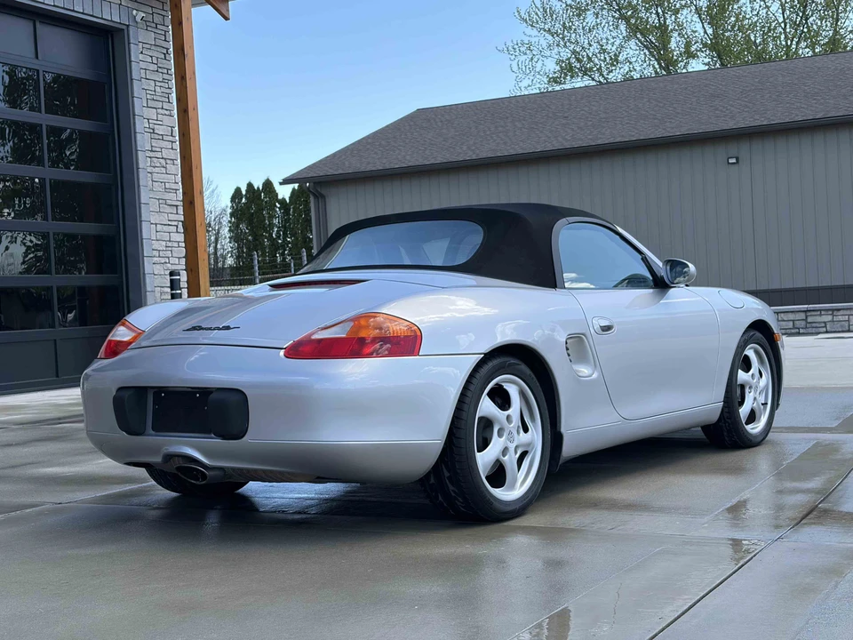 1999 Porsche 986 Boxster - Image 14 of 31