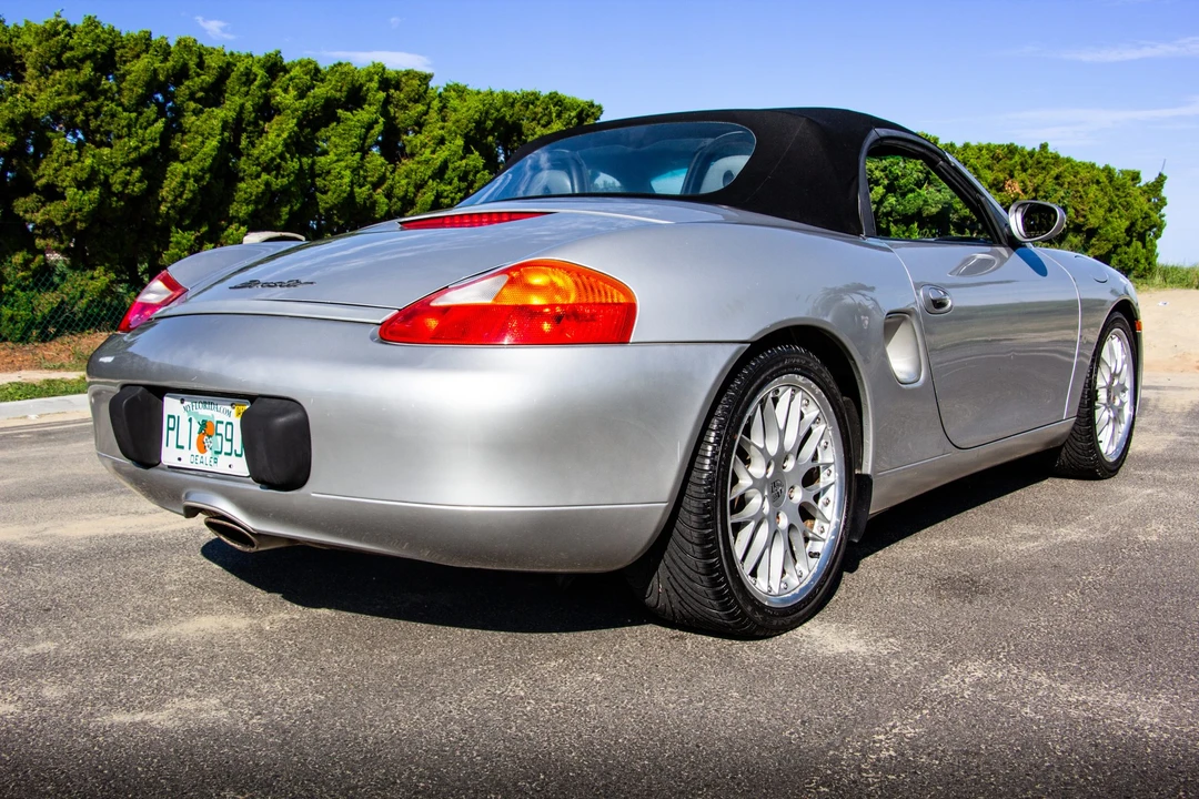 1999 Porsche 986 Boxster - Image 9 of 31