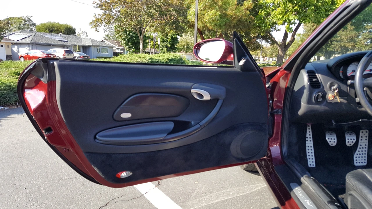 1999 Porsche 986 Boxster - Image 16 of 31