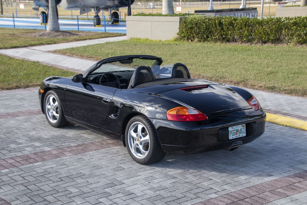 1999 Porsche 986 Boxster - Image 9 of 31