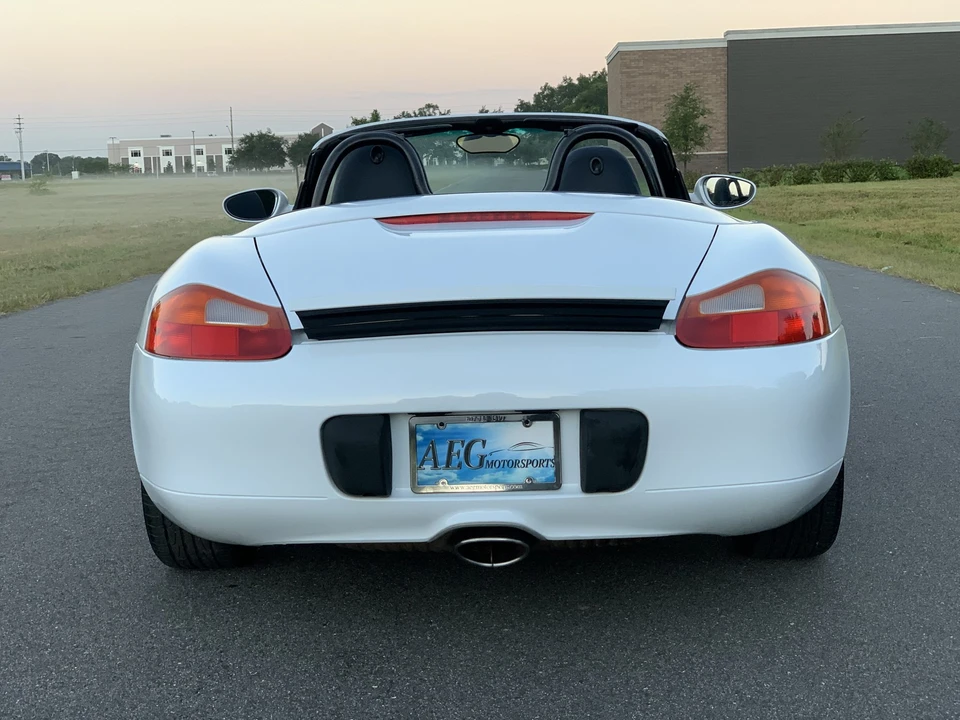 1999 Porsche 986 Boxster - Image 11 of 31