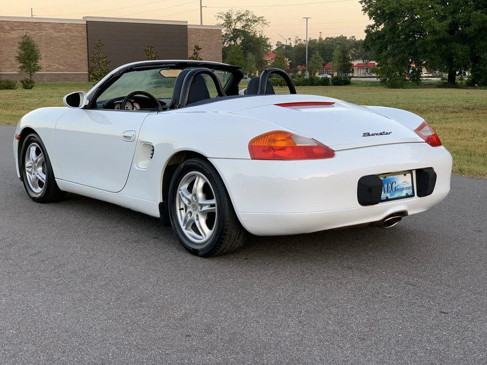 1999 Porsche 986 Boxster - Image 8 of 31